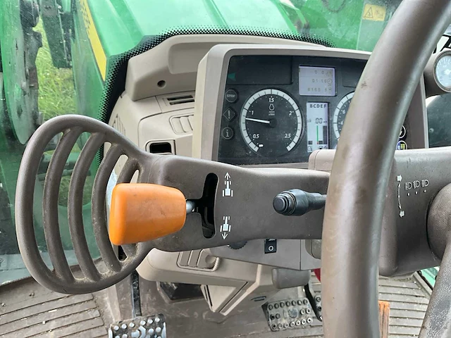 2013 john deere 6130m vierwielaangedreven landbouwtractor met voorlader - afbeelding 35 van  43