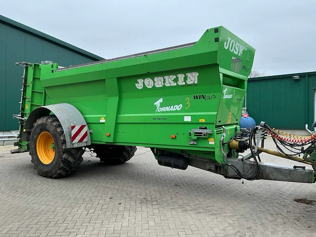 2013 joskin tornado 3 t5516/16v akker- en graslandbemester - afbeelding 26 van  29