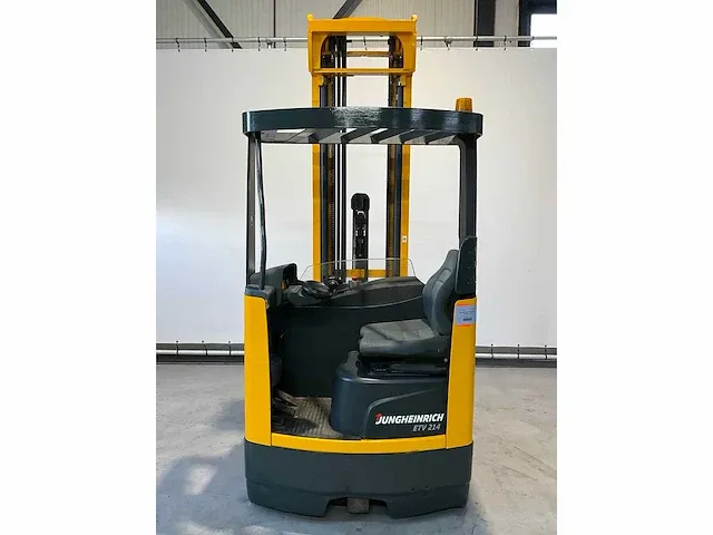 2013 jungheinrich etv 214 reach truck - afbeelding 2 van  23