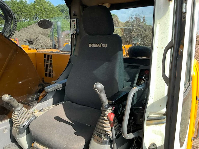 2013 komatsu pc228uslc-8 rupsgraafmachine - afbeelding 40 van  49