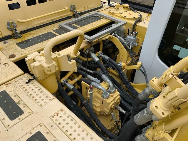 2013 komatsu pc360lc-10 rupsgraafmachine - afbeelding 15 van  59