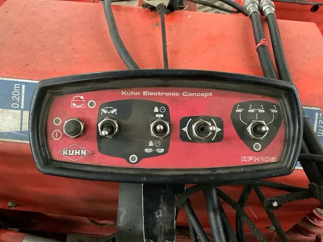 2013 kuhn - fc883 - triple maaier - afbeelding 14 van  16