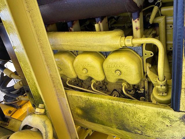 2013 liebherr htm 7045 truck betonmixer - afbeelding 3 van  18