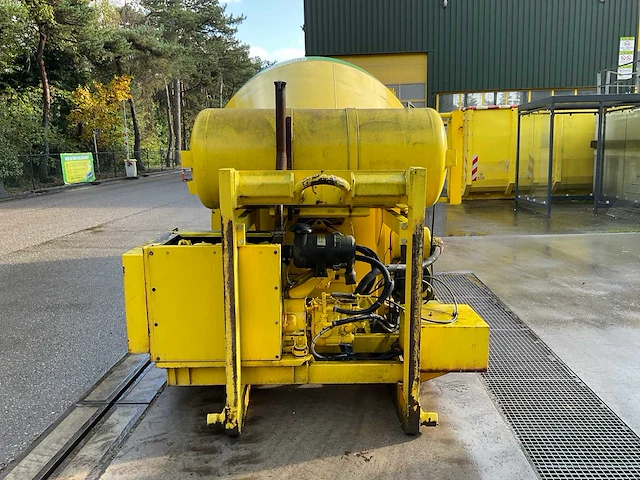 2013 liebherr htm 7045 truck betonmixer - afbeelding 11 van  18