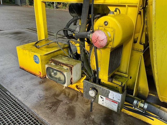 2013 liebherr htm 7045 truck betonmixer - afbeelding 17 van  18