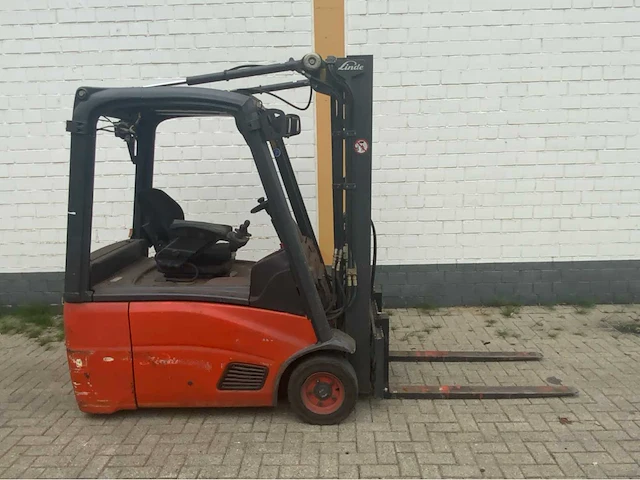2013 linde e16-01 vorkheftruck - afbeelding 12 van  24