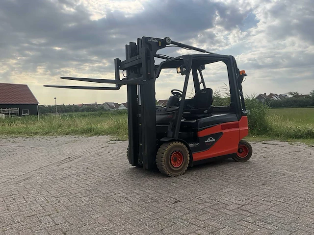 2013 linde e25l-01 vorkheftruck - afbeelding 15 van  17