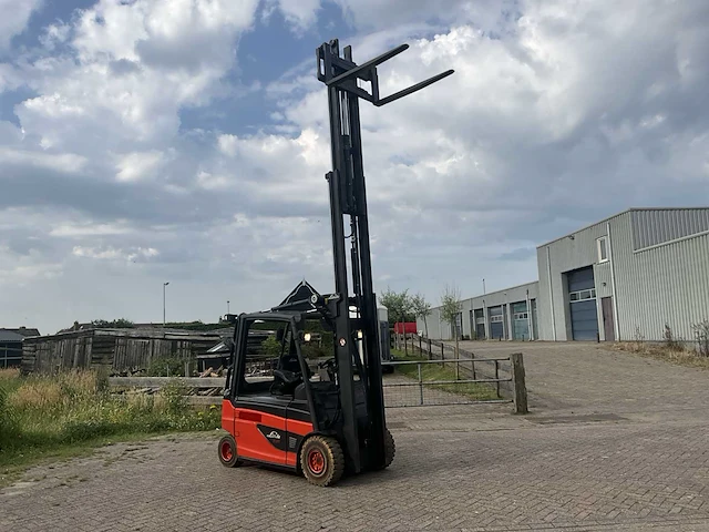 2013 linde e25l-01 vorkheftruck - afbeelding 16 van  17