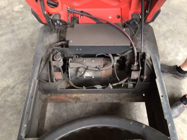 2013 linde p60 industriële trekker - afbeelding 7 van  8