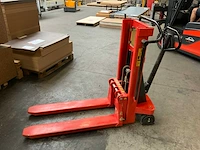 2013 logitrans lfm 1002/920 stapelaar - afbeelding 1 van  6