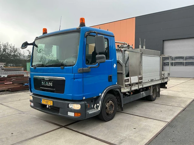 2013 man tgl vrachtwagen met opbouw - afbeelding 1 van  35