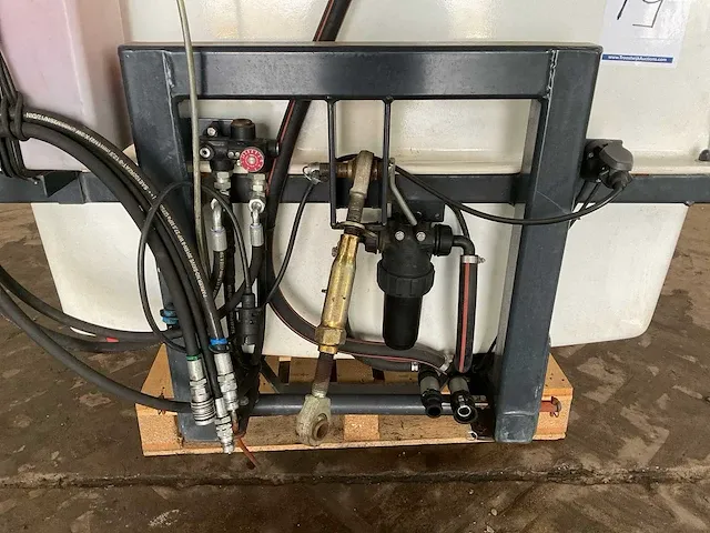 2013 mbtechniek exact f-1200 doseerunit voor vloeibare kunstmest - afbeelding 4 van  8