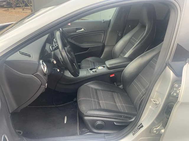 2013 mercedes-benz cla-klasse personenauto - afbeelding 11 van  49