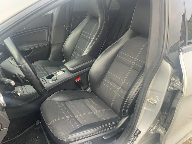 2013 mercedes-benz cla-klasse personenauto - afbeelding 13 van  49