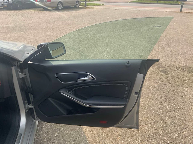 2013 mercedes-benz cla-klasse personenauto - afbeelding 31 van  49
