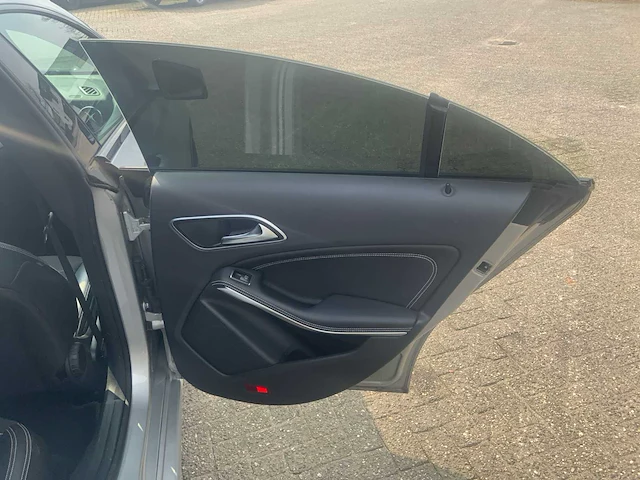 2013 mercedes-benz cla-klasse personenauto - afbeelding 32 van  49