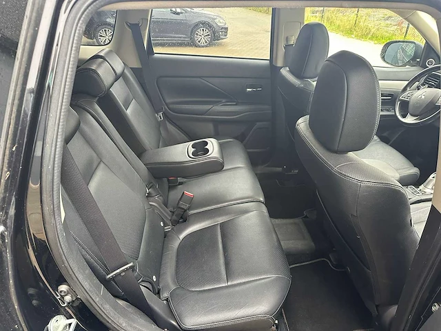 2013 mitsubishi outlander 2.0 phev instyle+ suv, 3-srt-90 - afbeelding 4 van  15