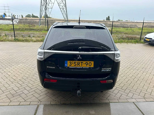 2013 mitsubishi outlander 2.0 phev instyle+ suv, 3-srt-90 - afbeelding 11 van  15