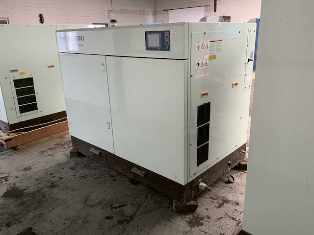 2013 mitsui seiki i-14075a olievrije compressor - afbeelding 2 van  13