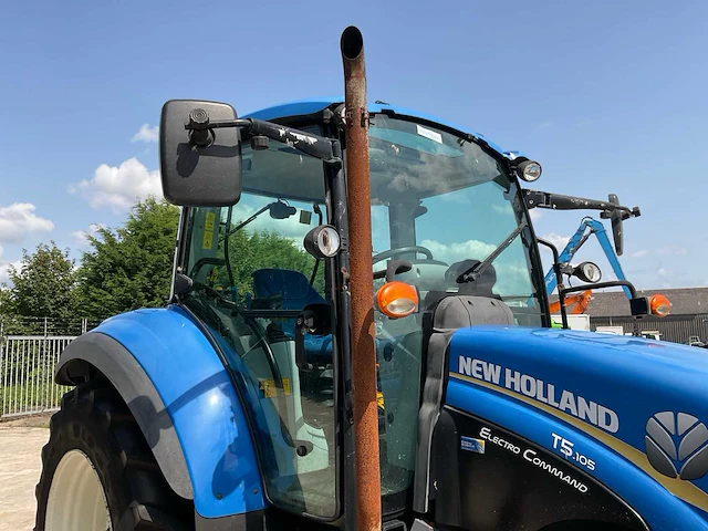 2013 new holland t5.105 vierwielaangedreven landbouwtractor - afbeelding 14 van  39