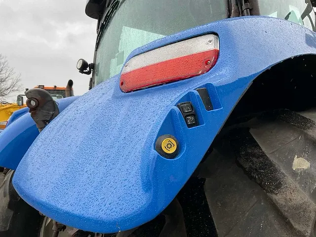 2013 new holland t6050 vierwielaangedreven landbouwtractor - afbeelding 7 van  27
