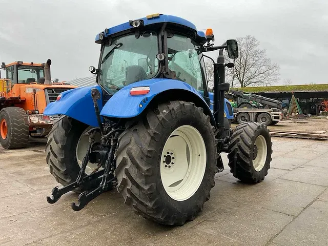 2013 new holland t6050 vierwielaangedreven landbouwtractor - afbeelding 21 van  27