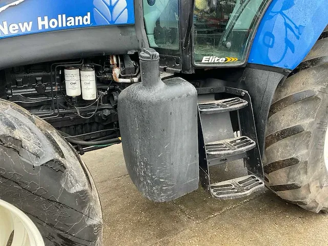 2013 new holland t6050 vierwielaangedreven landbouwtractor - afbeelding 24 van  27