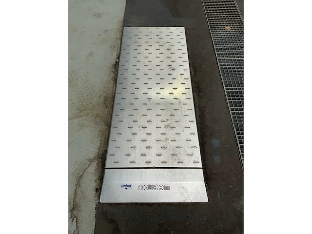 2013 newcom 1202 platenremtestbank - afbeelding 4 van  8