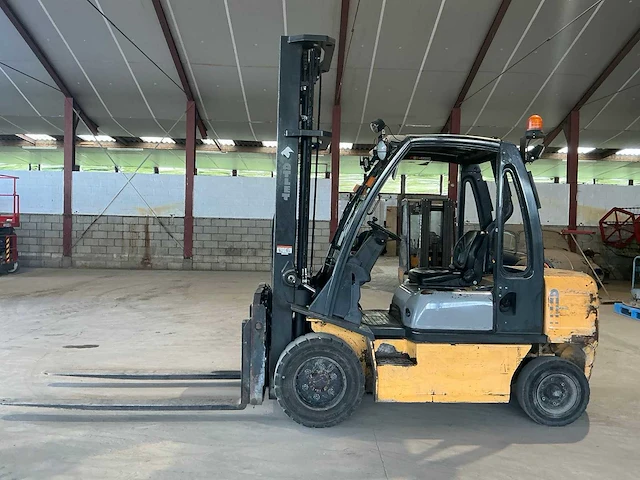 2013 nissan atlet yg1d2a30t vorkheftruck - afbeelding 2 van  25