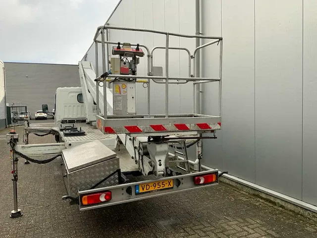 2013 nissan cabstar cmc pla250 autohoogwerker - afbeelding 21 van  25