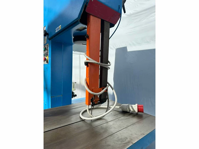 2013 opus 600tf lintzaagmachine - afbeelding 8 van  9