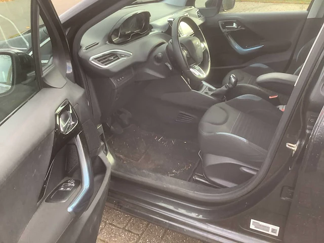 2013 peugeot 208 1.6 e-hdi allure personenauto - afbeelding 15 van  15