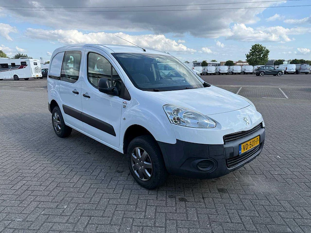 2013 peugeot 4x4 partner bedrijfswagen - afbeelding 4 van  11