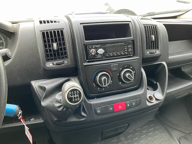 2013 peugeot boxer bedrijfswagen - afbeelding 20 van  35
