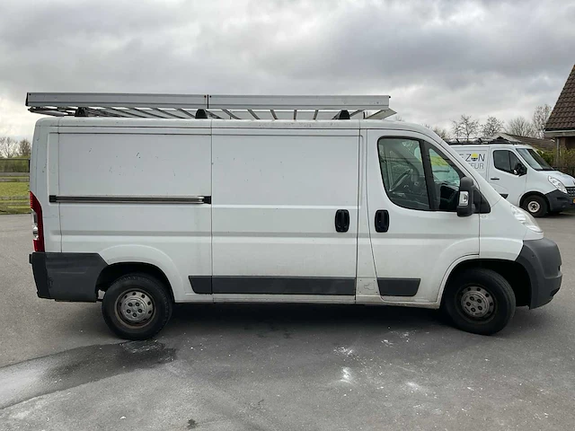 2013 peugeot boxer bedrijfswagen - afbeelding 30 van  35