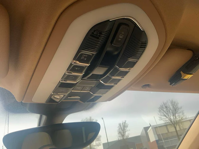 2013 porsche cayenne personenauto - afbeelding 26 van  49