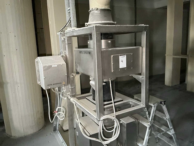 2013 rapid 5000/250 metaal separator - afbeelding 2 van  6