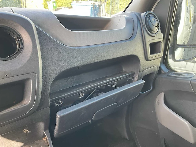 2013 renault master bedrijfswagen - afbeelding 15 van  31