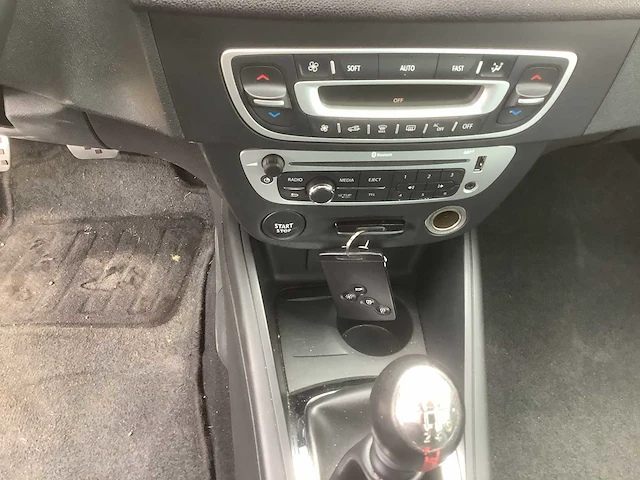 2013 renault mégane estate 1.2 tce gt-line personenauto - afbeelding 4 van  22