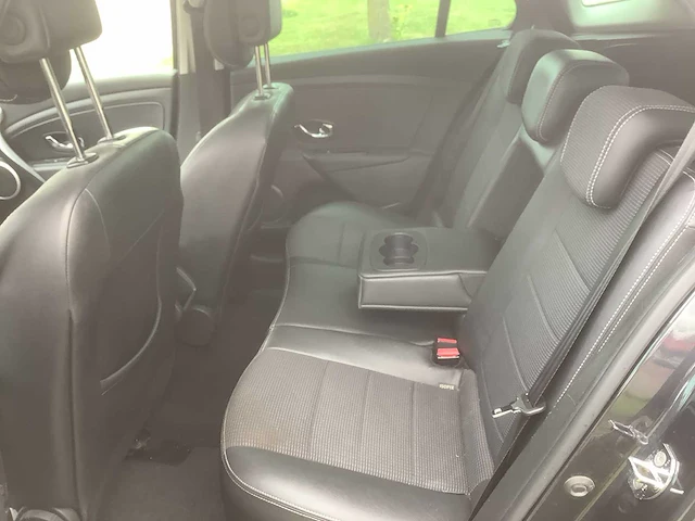 2013 renault mégane estate 1.2 tce gt-line personenauto - afbeelding 8 van  22