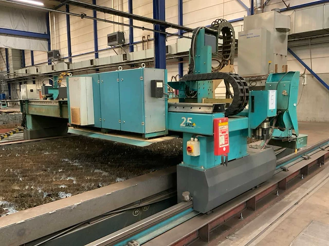 2013 sato satronik dhds 4500 cnc portaal plasmasnijmachine - afbeelding 18 van  23
