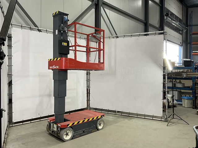 2013 sky jack sj 12 hoogwerker - afbeelding 10 van  16