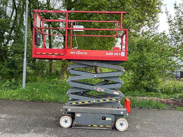 2013 skyjack 3219 schaarhoogwerker - afbeelding 4 van  21