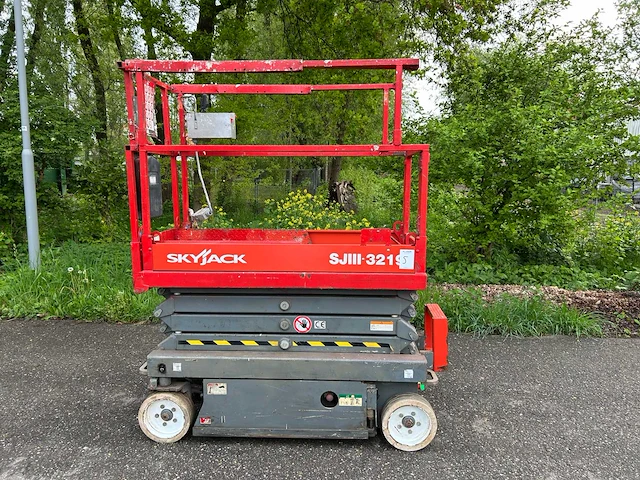 2013 skyjack 3219 schaarhoogwerker - afbeelding 1 van  21