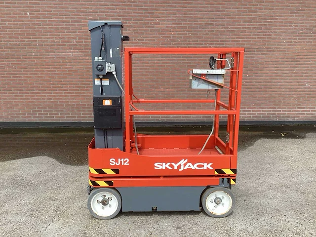2013 skyjack sj12 hoogwerker - afbeelding 1 van  10