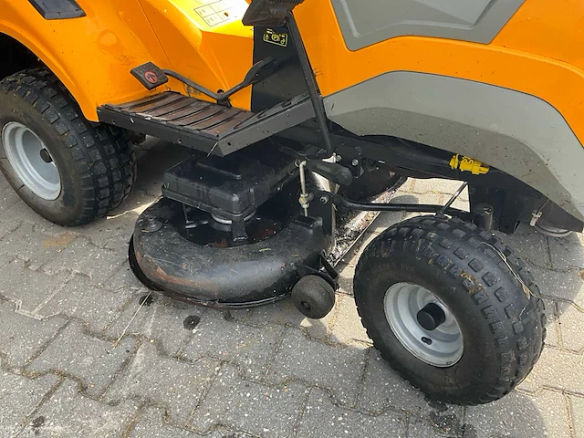 2013 stiga estate njs 102 hydro zitmaaier - afbeelding 12 van  15
