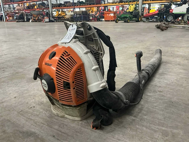 2013 stihl br600 bladblazer - afbeelding 4 van  5