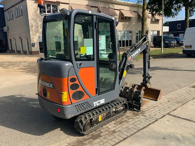 2013 terex tc16 rupsgraafmachine - afbeelding 26 van  29