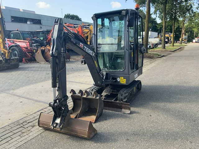 2013 terex tc16 rupsgraafmachine - afbeelding 27 van  29