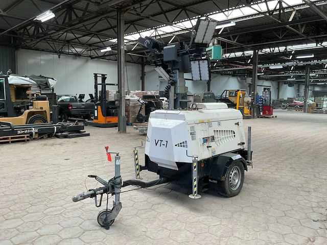 2013 tower light superlight vt1 floodlightset - afbeelding 1 van  12